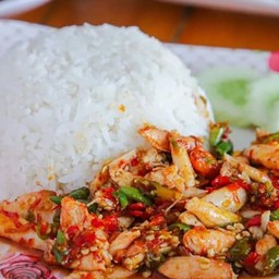 ร้านก๋วยเตี๋ยวเจ้แนน อ่าวอุดม ซอย7