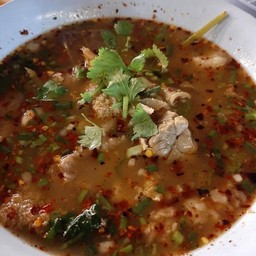 ต้มแซบเอ็นเนื้อ