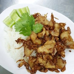 ข้าวไก่ทอดกระเทียม