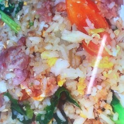 ข้าวผัดแหนม