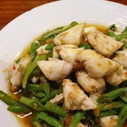 เนื้อปูผัดพริกเหลือง