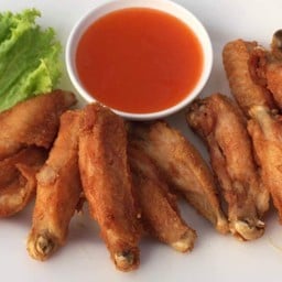 Fried Chicken Wings With Fish Sauce