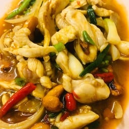 ไก่ผัดเม็ดมะม่วง