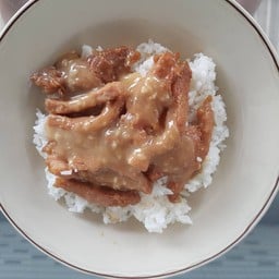 ข้าวหน้าหมูอบซอสสูตรฮ่องกง