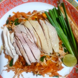 ผัดไทยไก่ต้ม