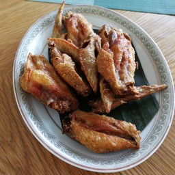 ปีกไก่น้ำปลาทอด