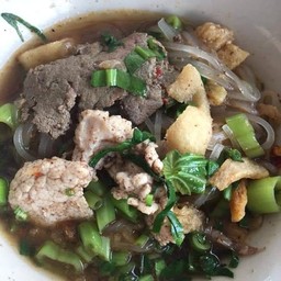 ก๋วยเตี๋ยวเรือลุงเอี้ยง