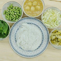 ขนมจีนน้ำยา คุณไล้