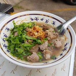 ข้าวต้มหมูเห็ดหอม สูตรของพ่อ สาขาสนามเป้า สนามเป้า