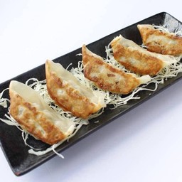 เกี๊ยวซ่าญี่ปุ่น