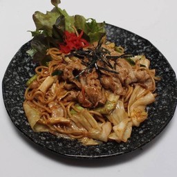 ยากิโซบะหมู