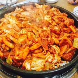 ไก่ผัดเครื่องแกง(ชุนชอนดักคาลบี)