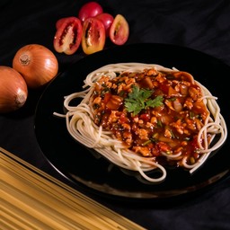 สปาเก็ตตี้ซอสมะเขือไก่