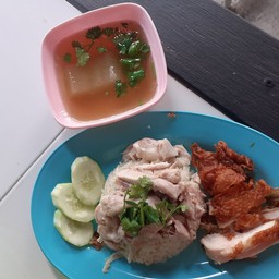 ข้าวมันไก่สายเขียว