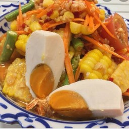 ตำข้าวโพดไข่เค็ม