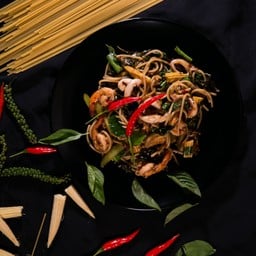 สปาเก็ตตี้ขี้เมาไก่