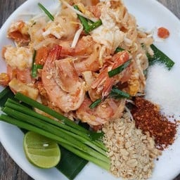 ผัดไทกุ้งสด
