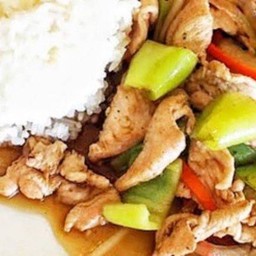 ข้าว ราดผัดพริกไก่