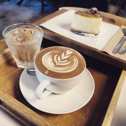 Flat white (hot)
