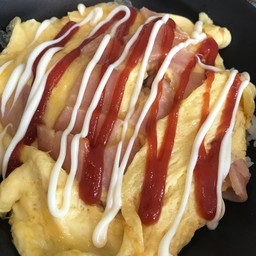 ข้าวไข่ข้นแฮม