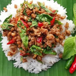 ข้าวผัดกระเพราหมู