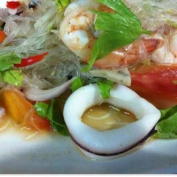 ยำวุ้นเส้นทะเล