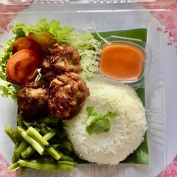 บ้านเจ๊หมวย