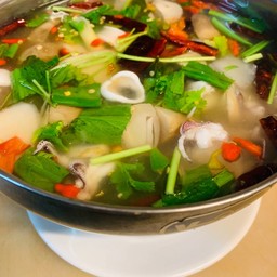 ต้มแซ่บทะเล (หม้อไฟ)
