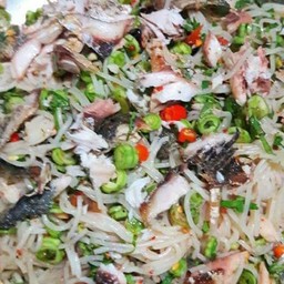 ยำยำขนมจีนแช่บอิหลี