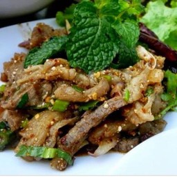 น้ำตกเนื้อ