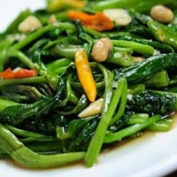 ผัดผักบุ้ง