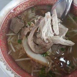 ก๋วยเตี๋ยวหมู
