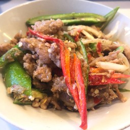 หมูผัดกะปิ