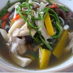 แกงเห็ดรวม