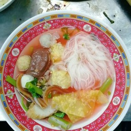 เย็นตาโฟ เกี๊ยวกุ้ง เส้นเล็ก