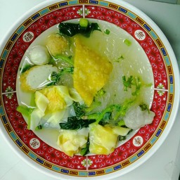 เกี๊ยวกุ้ง วุ้นเส้น