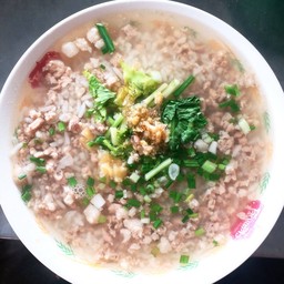 ข้าวต้มหมูสับ