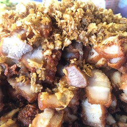 หมูทอดกระเทียม