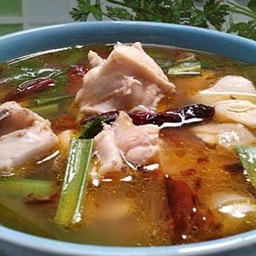 ต้มแซ่บไก่่