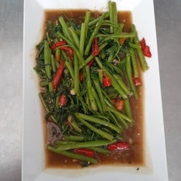 ผัดผักบุ้งไฟแดง (กับข้าว)