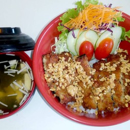 ข้าวหน้าปลาไหลญี่ปุ่น