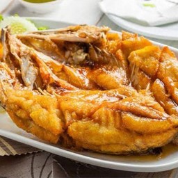 ปลากะพงทอดน้ำปลา