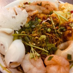 เส้นเล็กยำแห้งทะเล