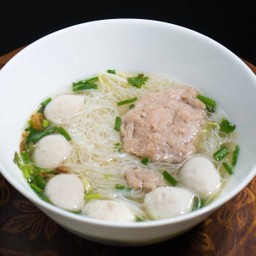 เส้นหมี่หมูน้ำใส