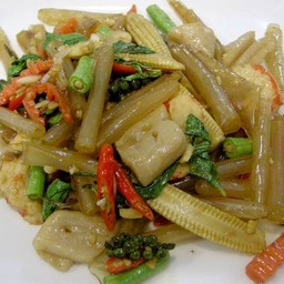 ก๋วยเตี๋ยวเซี่ยงไฮ้ผัดขี้เมาทะเล