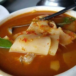 แกงส้มหน่อไม้ดองกุ้ง (ล)