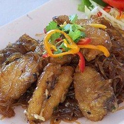เนื้อปลาผัดวุ้นเส้น Saute'fish with glass noodles