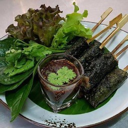 หมูคุโรบุตะย่างใบชะพลู