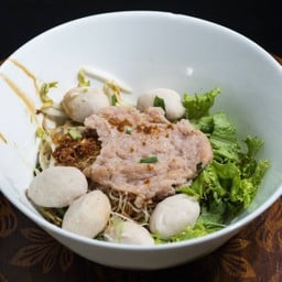 เส้นหมี่หมูแห้ง