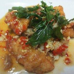 เนื้อปลาราดพริก Fried fish with chili sauce (fillets)